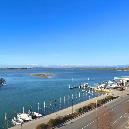 Capitol Holiday Apartments Lägenhet Grado