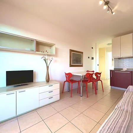 Lägenhet Capitol Holiday Apartments Grado