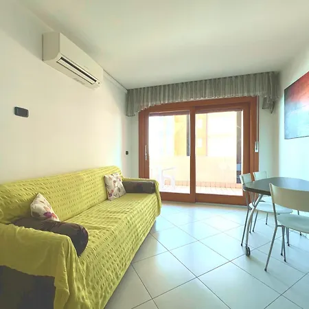 Capitol Holiday Apartments Lägenhet Grado